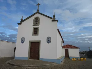 Fachada e sacristia