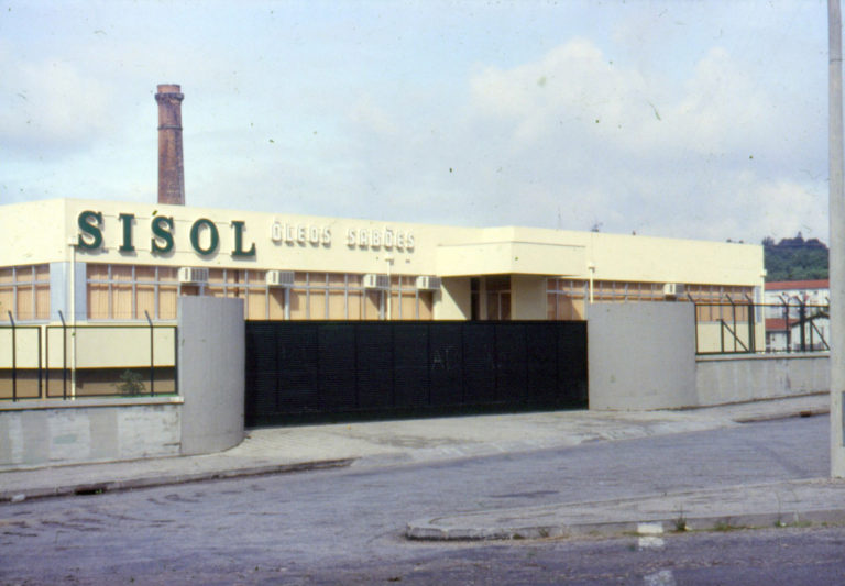 SISOL – Sociedade Industrial Sabões e Óleos - Demolida para Construção Comercial - Rua Palmeiras / Rua Diogo Botelho